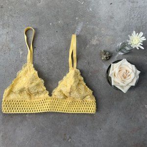 Baby Yellow Lace Spaghetti Strap Bralette Unlined  Stretchy Pull over Style Bra